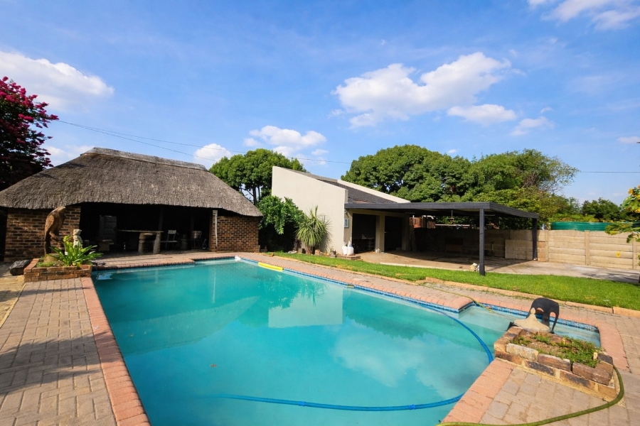 3 Bedroom Property for Sale in Vaalpark Free State